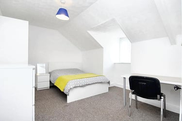 3 bed flat, 6 Lockyer Road,, Peverell, Plymouth, PL34RL - Image 4